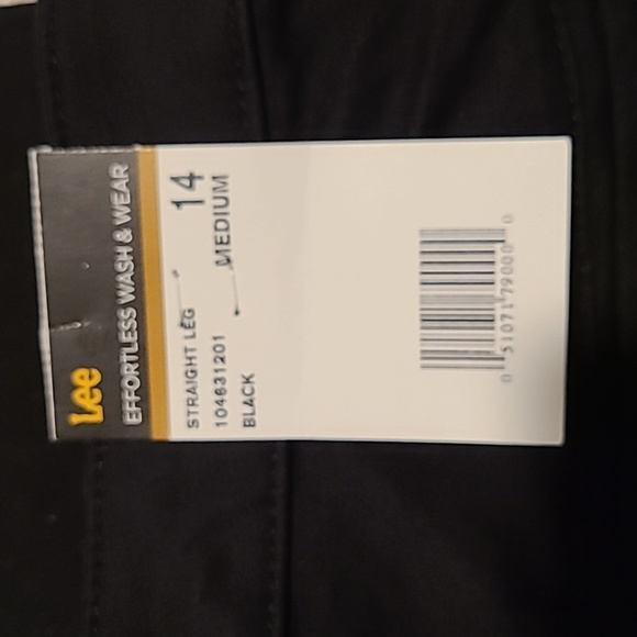 Lee Women's Relaxed Fit All Day Straight Leg Pant, black, 8 - Picture 5 of 8